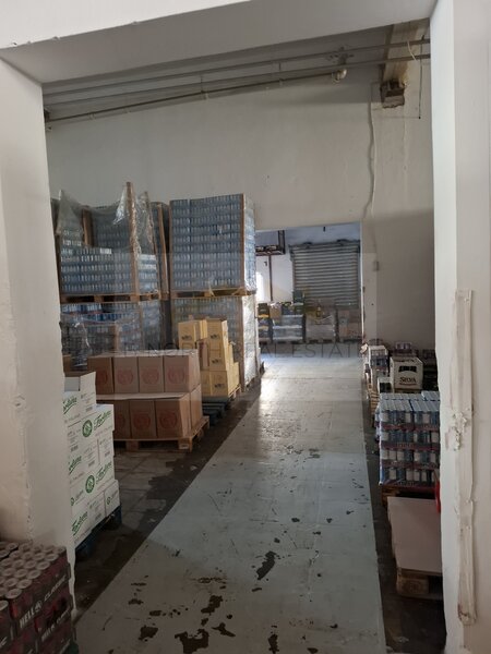 Spatiul comercial si depozit spre inchiriere